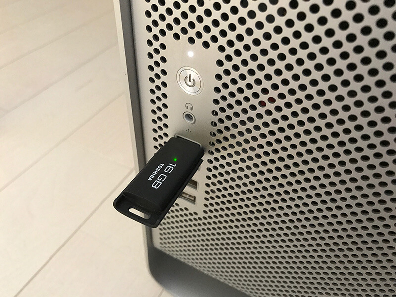 マザーボード USBコネクター